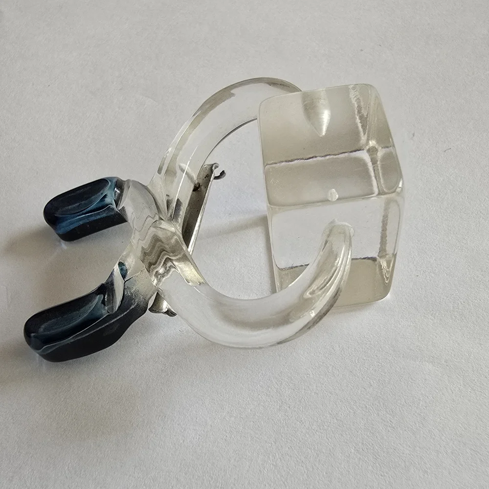 Vintage ice cube brooch Lucite plastic tongs novelty spinner pin blue clear